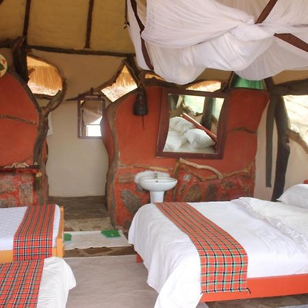 Lion'S Cave Camp, Samburu Villa Archers Post Exteriör bild