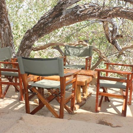 Lion'S Cave Camp, Samburu Villa Archers Post Exteriör bild