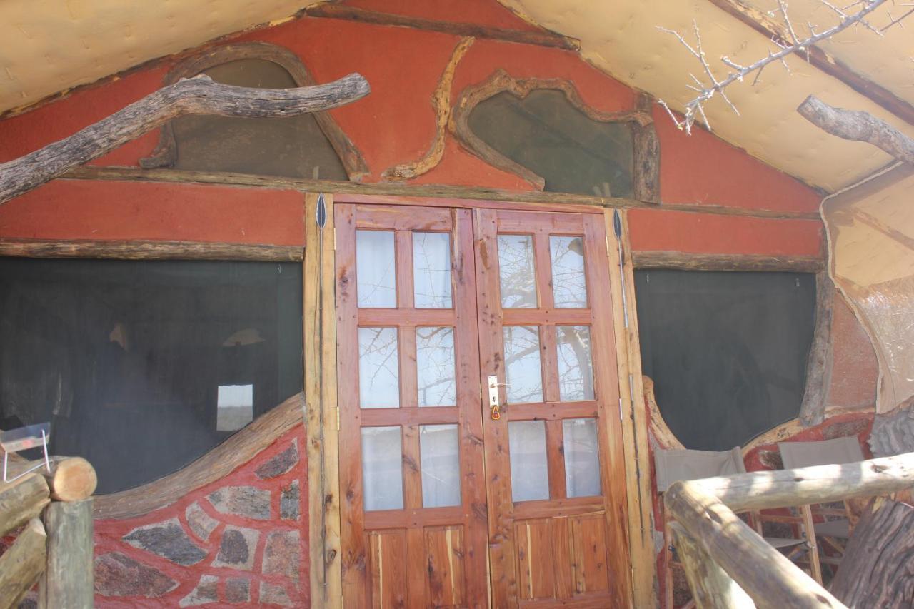 Lion'S Cave Camp, Samburu Villa Archers Post Exteriör bild