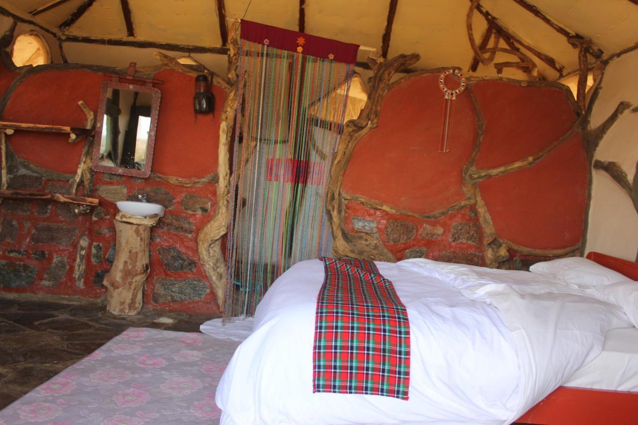 Lion'S Cave Camp, Samburu Villa Archers Post Exteriör bild