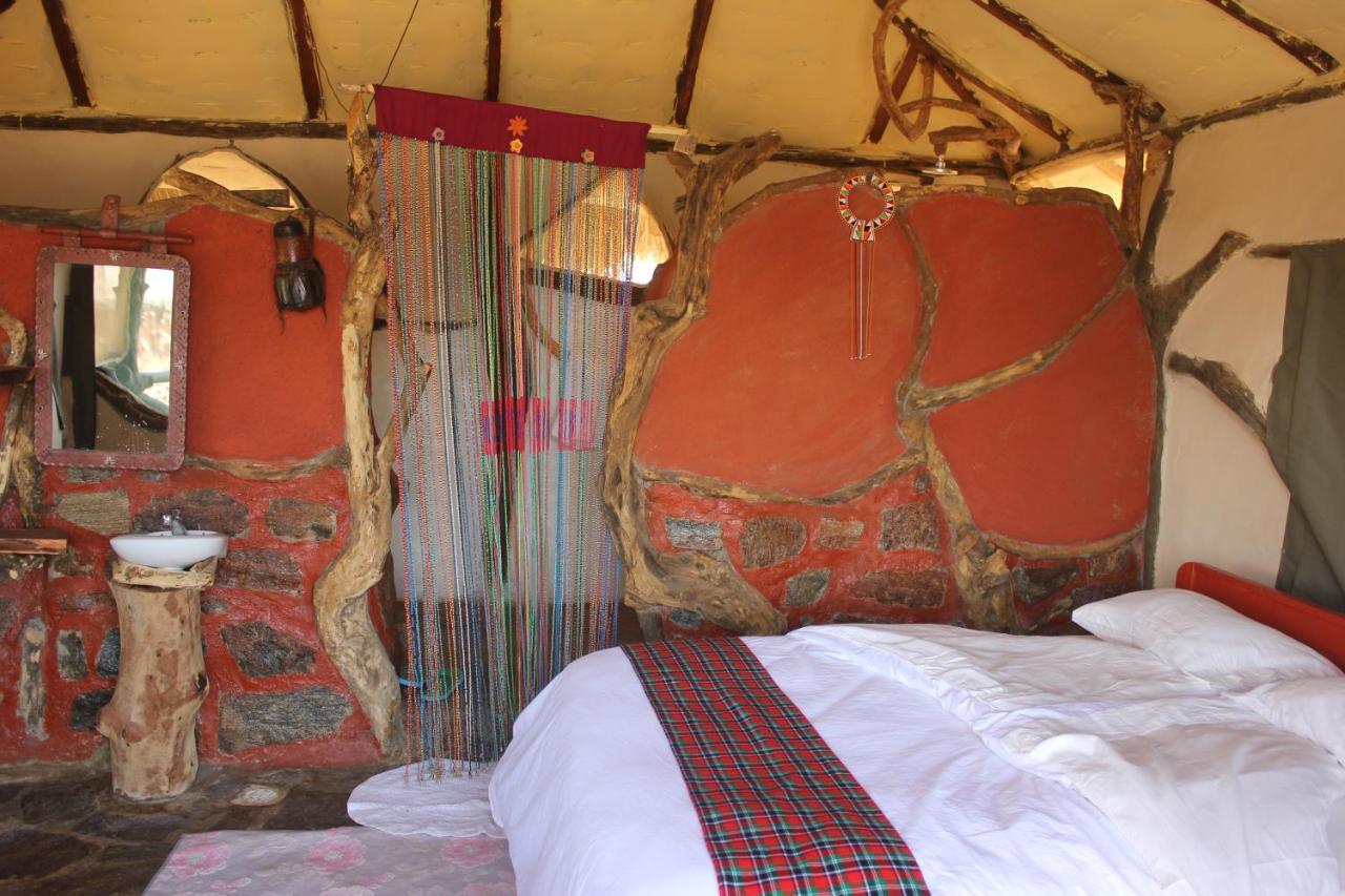 Lion'S Cave Camp, Samburu Villa Archers Post Exteriör bild