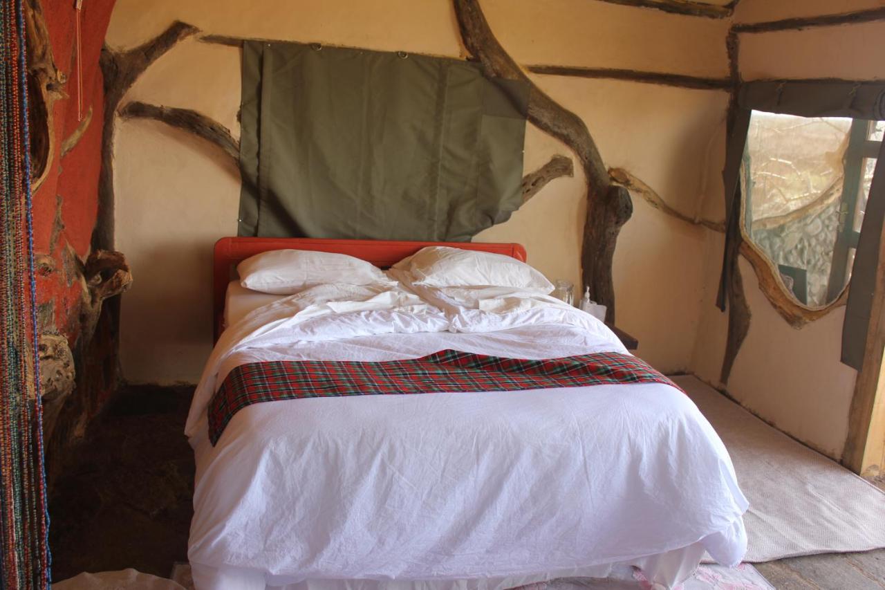 Lion'S Cave Camp, Samburu Villa Archers Post Exteriör bild
