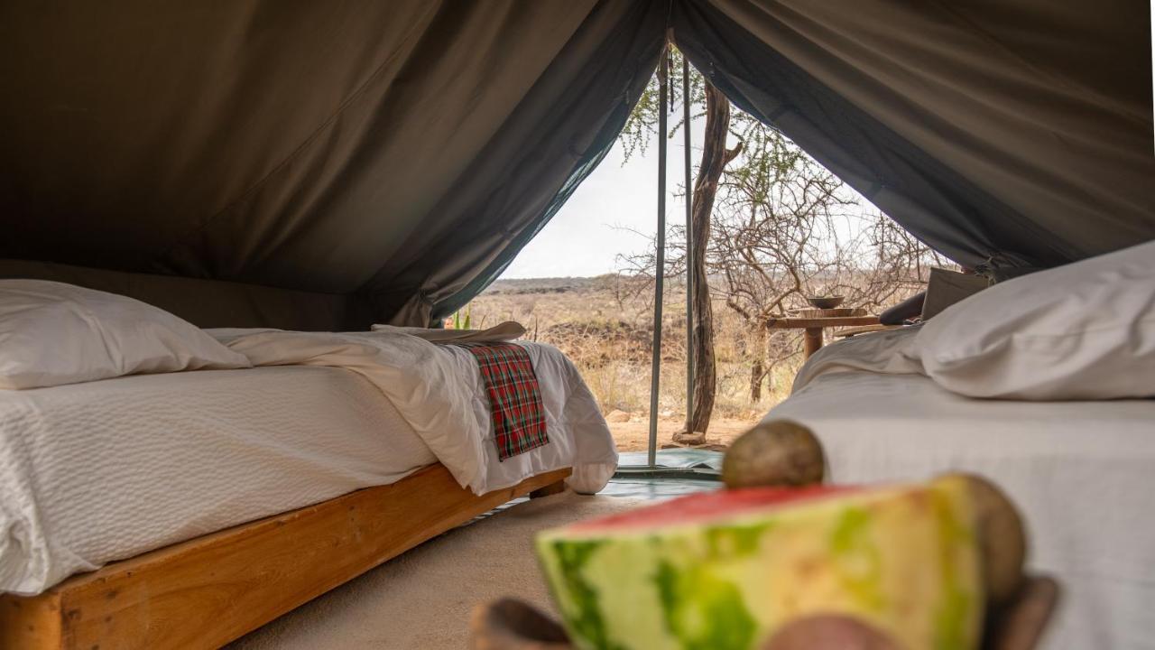 Lion'S Cave Camp, Samburu Villa Archers Post Exteriör bild
