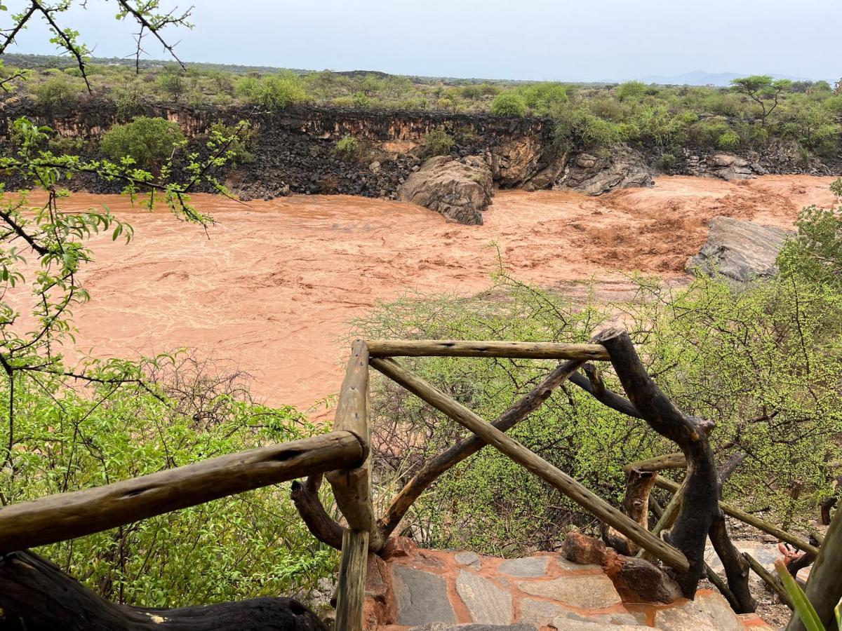Lion'S Cave Camp, Samburu Villa Archers Post Exteriör bild