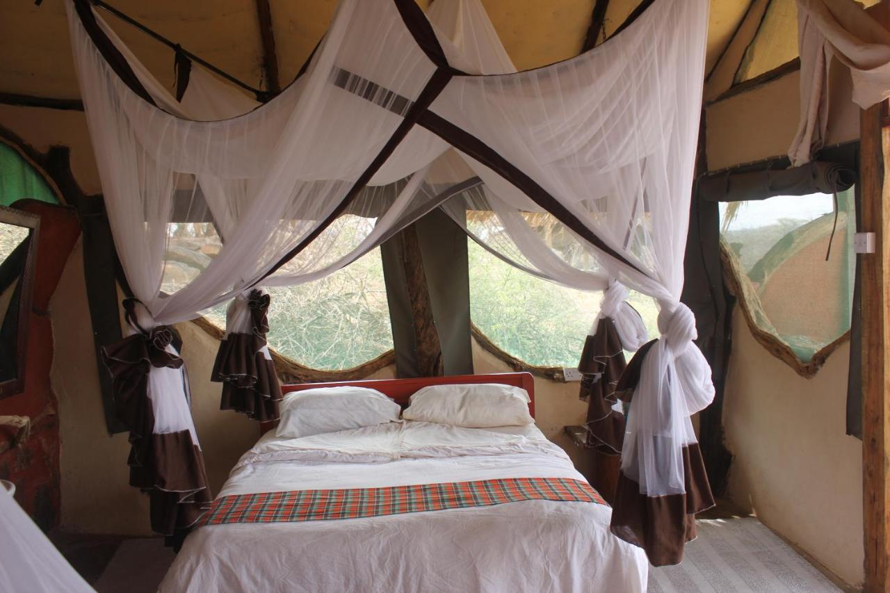 Lion'S Cave Camp, Samburu Villa Archers Post Exteriör bild