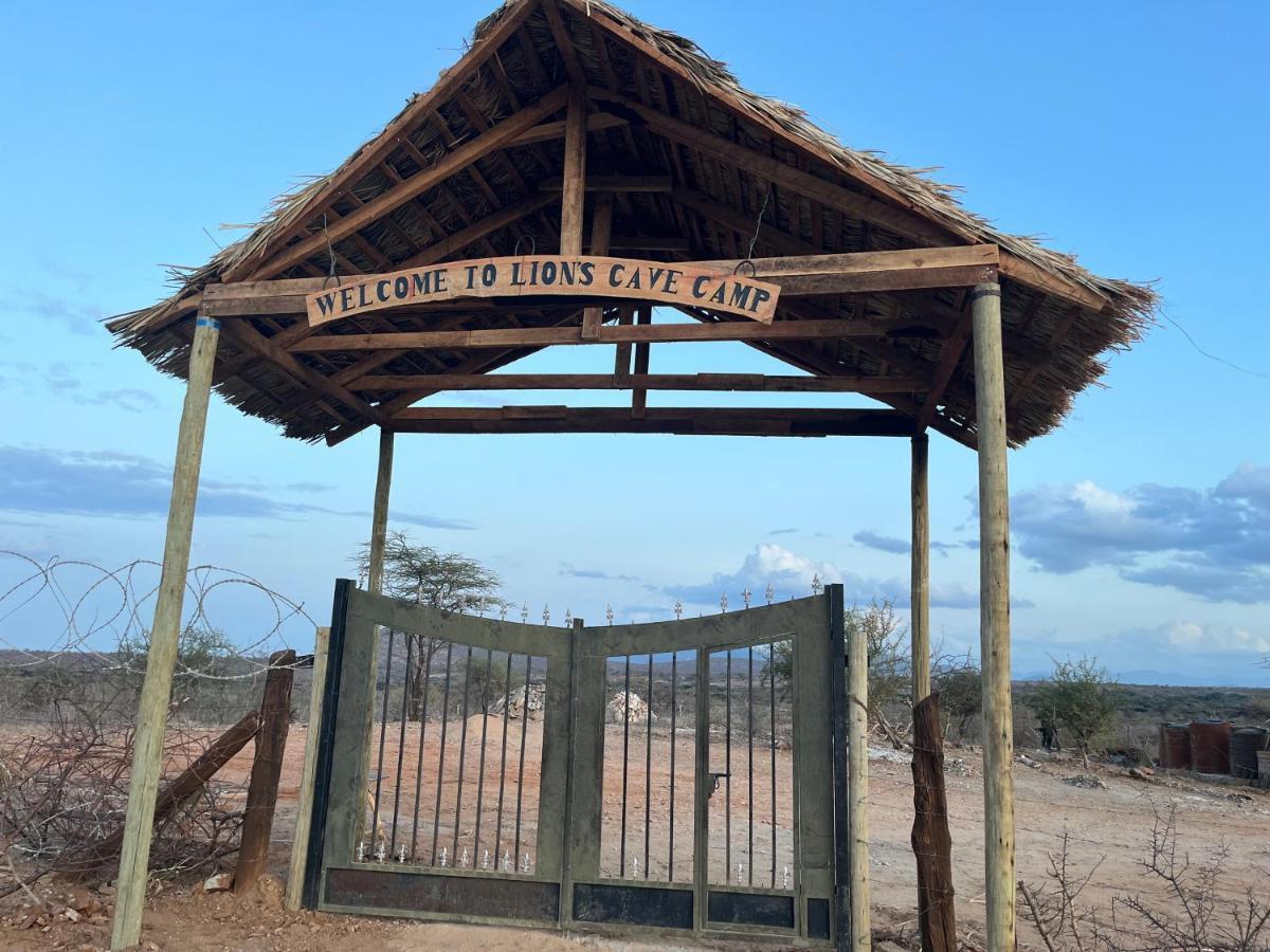 Lion'S Cave Camp, Samburu Villa Archers Post Exteriör bild