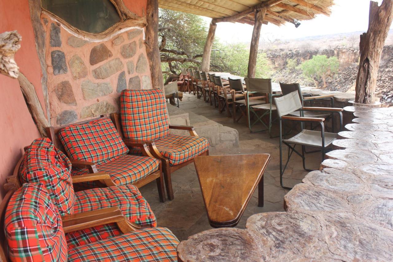 Lion'S Cave Camp, Samburu Villa Archers Post Exteriör bild