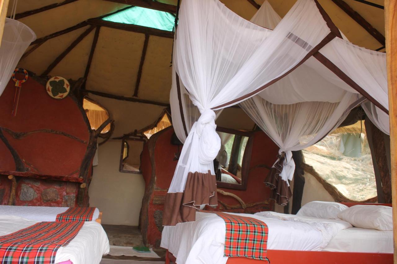 Lion'S Cave Camp, Samburu Villa Archers Post Exteriör bild