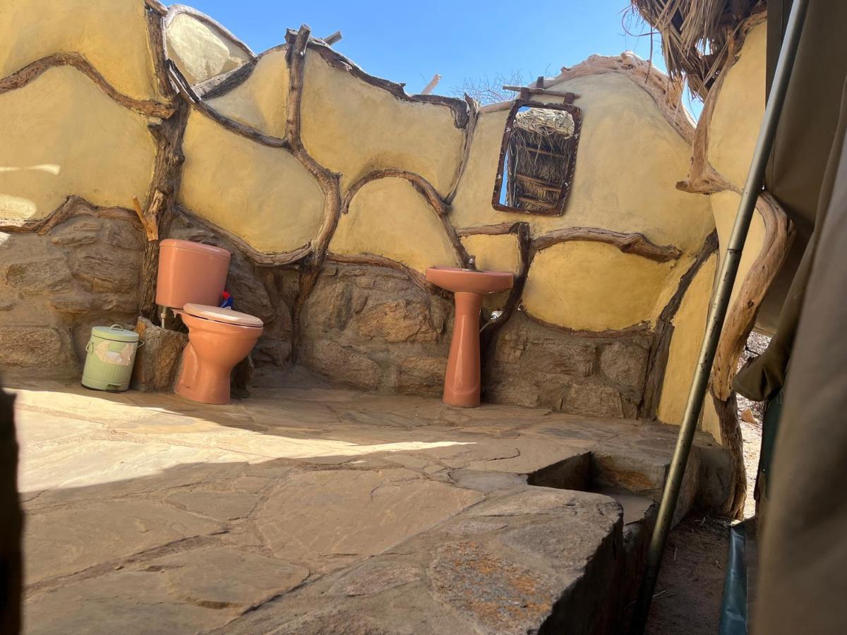 Lion'S Cave Camp, Samburu Villa Archers Post Exteriör bild